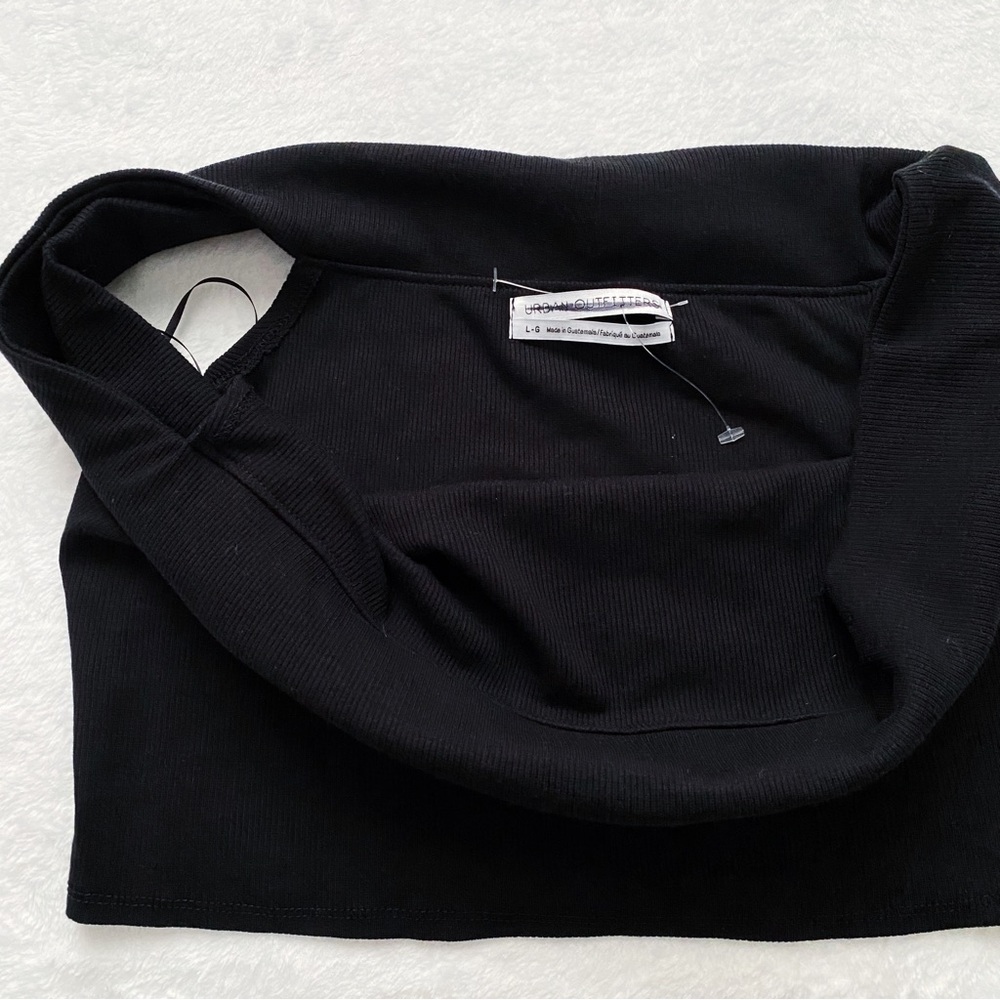 NWOT UO Black Off Shoulder Crop Top - Picture 12 of 13
